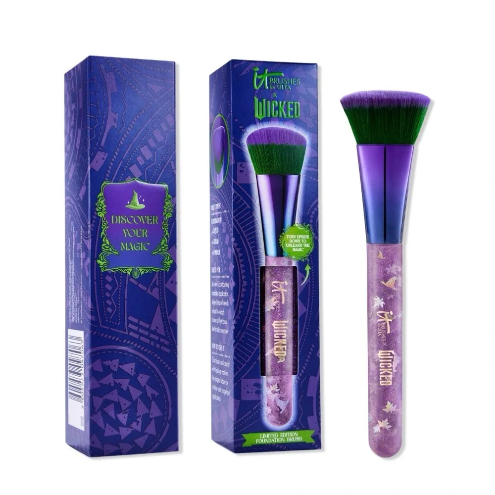IT Brushes × Wicked Limited-Edition Elphaba Foundation Brush NWB